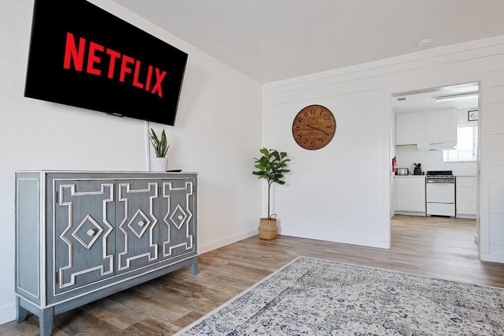 Апартаменты Couples Studio 1 W Full Kitchen Окхерст Экстерьер фото