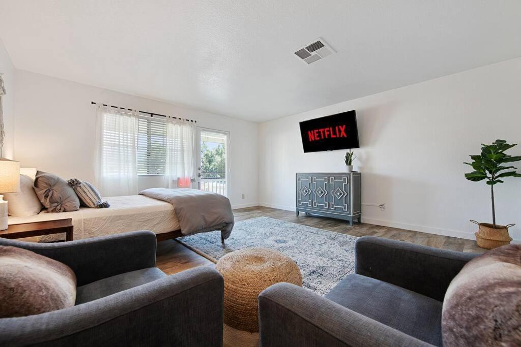Апартаменты Couples Studio 1 W Full Kitchen Окхерст Экстерьер фото