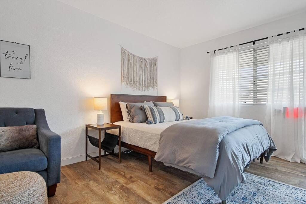 Апартаменты Couples Studio 1 W Full Kitchen Окхерст Экстерьер фото